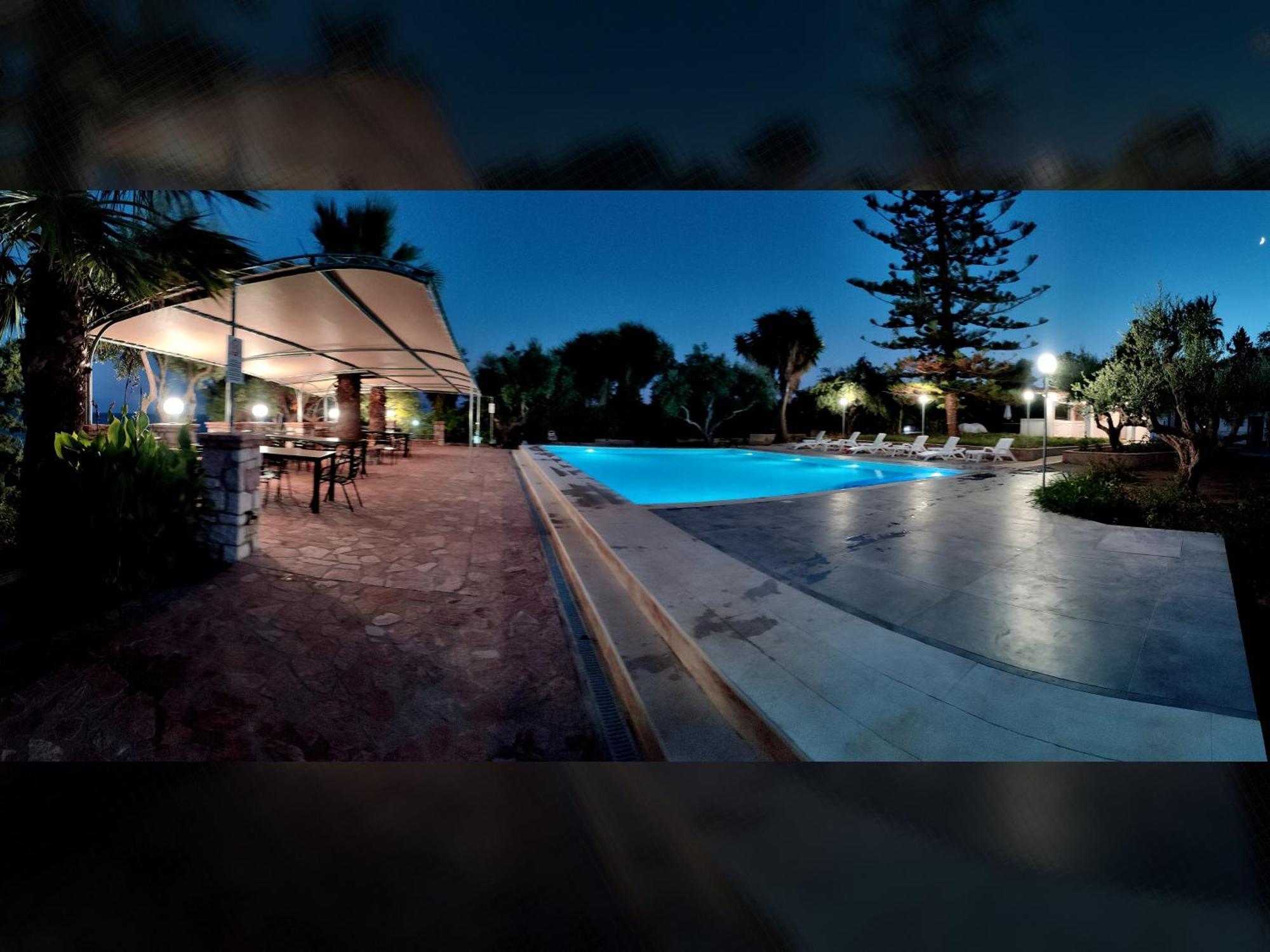 Arokariapartments Koróni Buitenkant foto